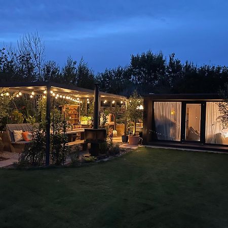 Dragonfly Glamping Spa Retreat آشفورد المظهر الخارجي الصورة