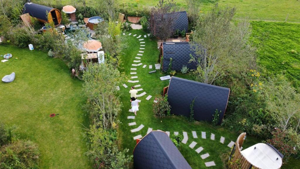 Dragonfly Glamping Spa Retreat آشفورد المظهر الخارجي الصورة
