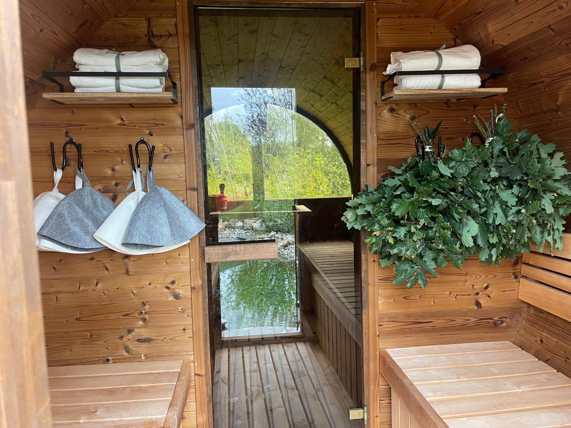 Dragonfly Glamping Spa Retreat آشفورد المظهر الخارجي الصورة